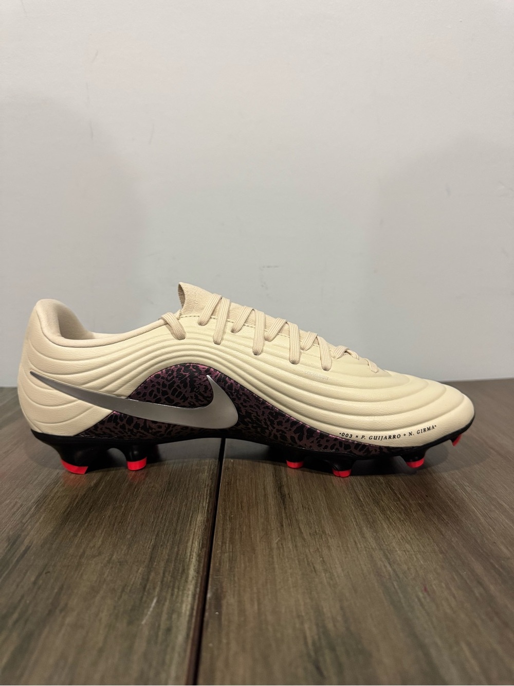 NIKE UNITED TIEMPO MAESTRO ACADEMY FG/MG LOW FOSSIL BURGUNDY SOCCER CLEATS - Picture 4 of 14
